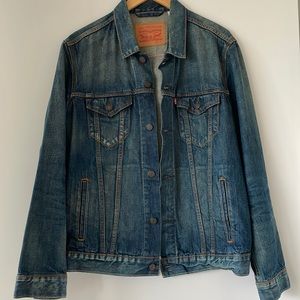 Levi’s blue denim jacket